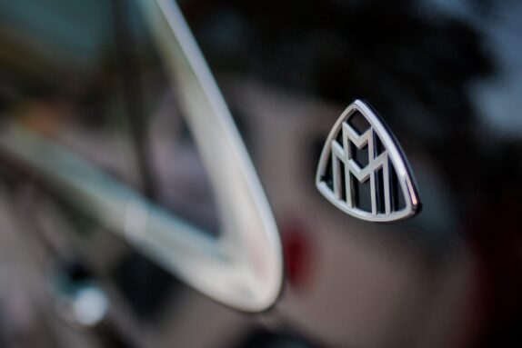 Maybach Header